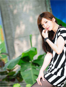 沙月由奈-137美女肉体摄影